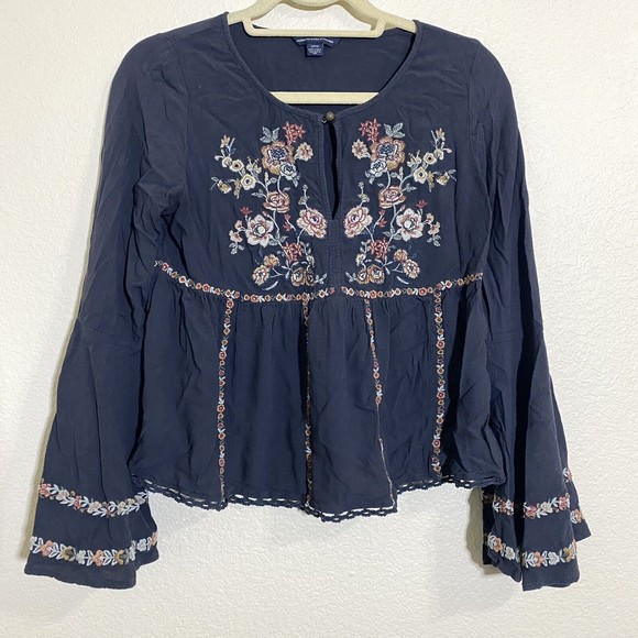 American Eagle Outfitters Tops - Americal Eagle Womens Blouse Top Size S Floral Embroidered Bell Sleeve